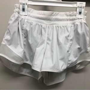 Lululemon Hotty Hot Shorts 2.5”